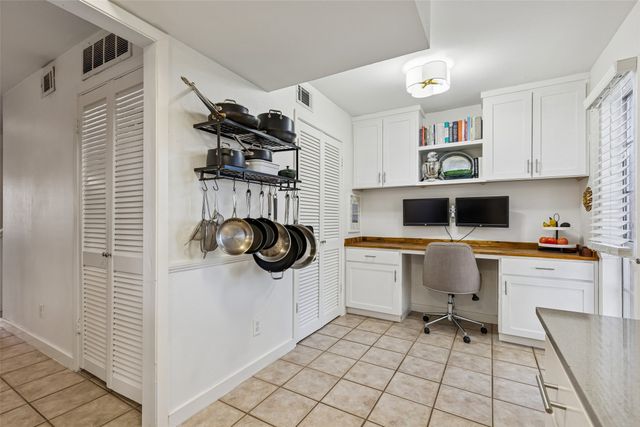 7623 Riverbrook Drive 17, Dallas, TX 75230