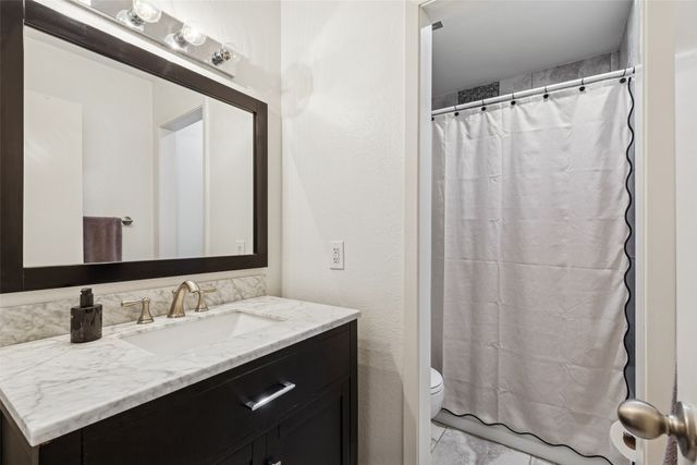 7623 Riverbrook Drive 17, Dallas, TX 75230