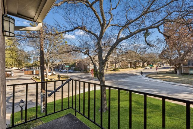 7623 Riverbrook Drive 17, Dallas, TX 75230