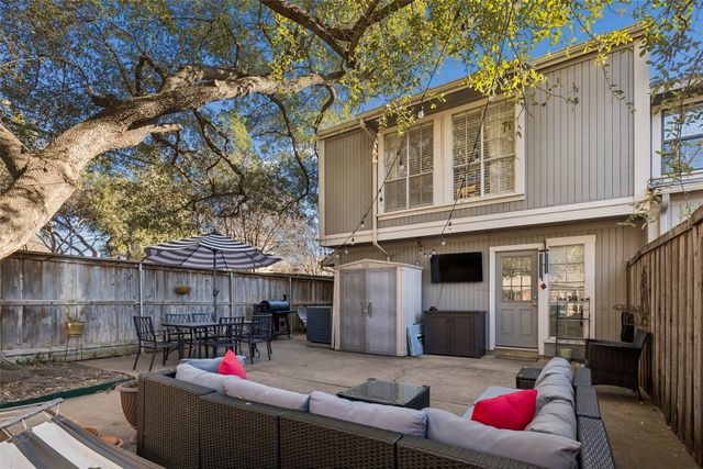 7623 Riverbrook Drive 17, Dallas, TX 75230