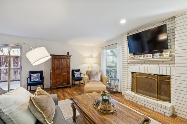 7623 Riverbrook Drive 17, Dallas, TX 75230