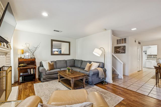 7623 Riverbrook Drive 17, Dallas, TX 75230