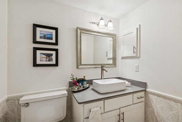 7623 Riverbrook Drive 17, Dallas, TX 75230