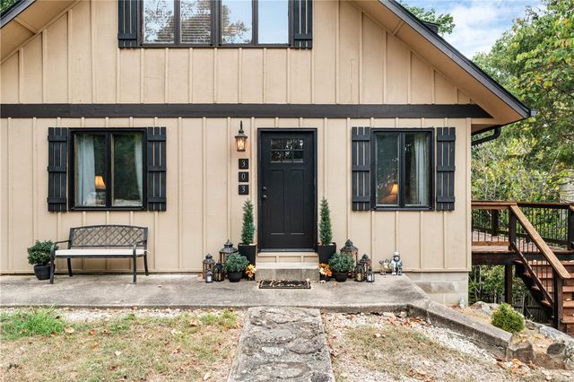 303 Ridge Road, Eureka Springs, AR 72631