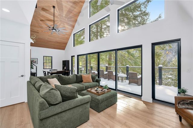 162 E Maple Lane, Clarion, PA 16214