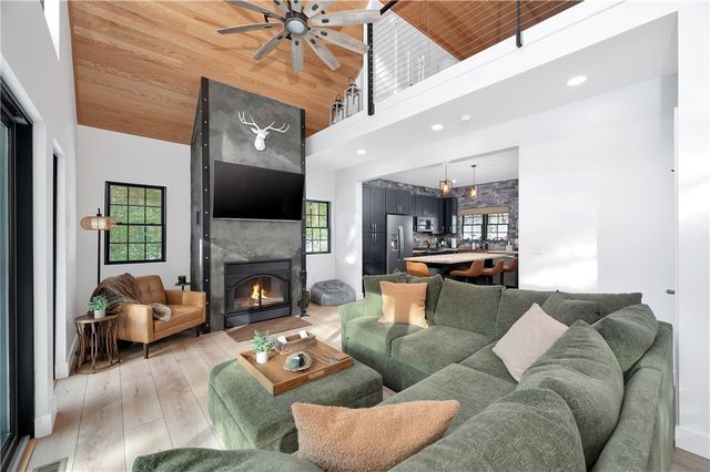 162 E Maple Lane, Clarion, PA 16214