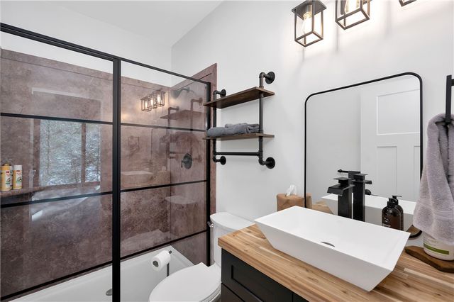 162 E Maple Lane, Clarion, PA 16214