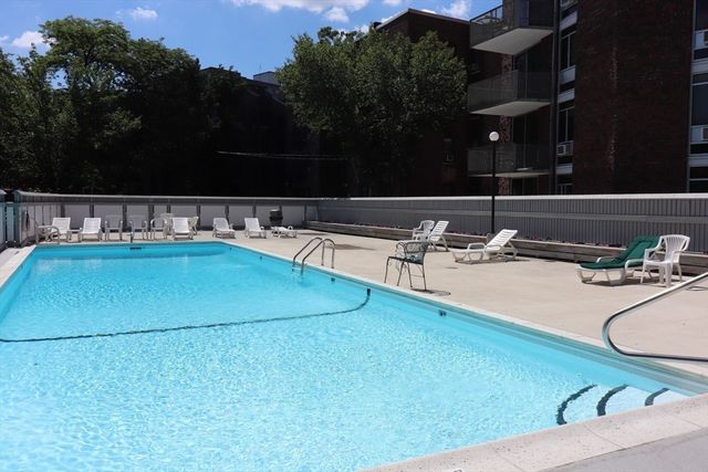 19 Winchester St 708, Brookline, MA 02446