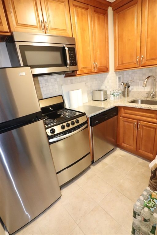 19 Winchester St 708, Brookline, MA 02446