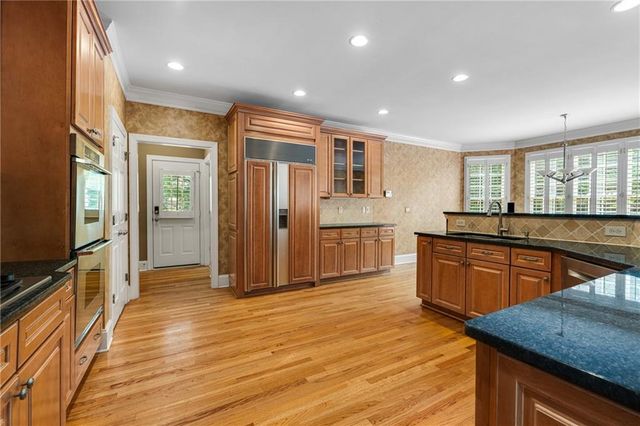 2359 Glenmore Lane, Snellville, GA 30078
