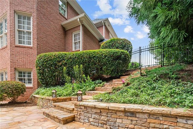 2359 Glenmore Lane, Snellville, GA 30078
