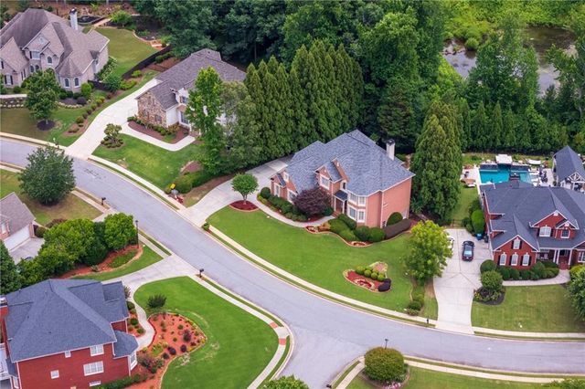 2359 Glenmore Lane, Snellville, GA 30078
