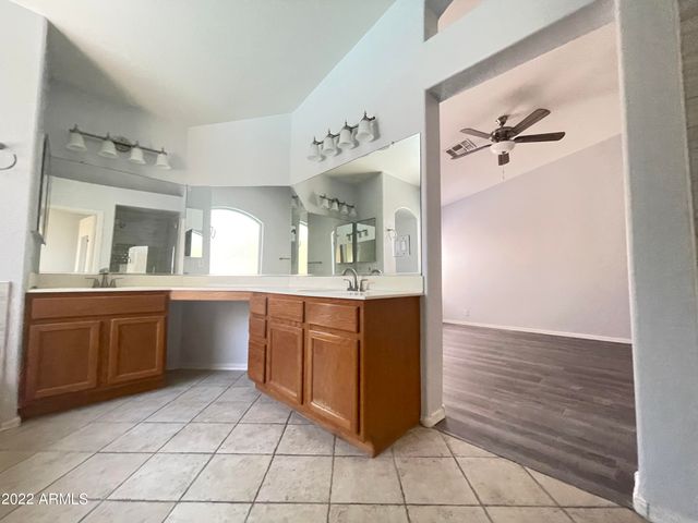 963 W MORELOS Street, Chandler, AZ 85225