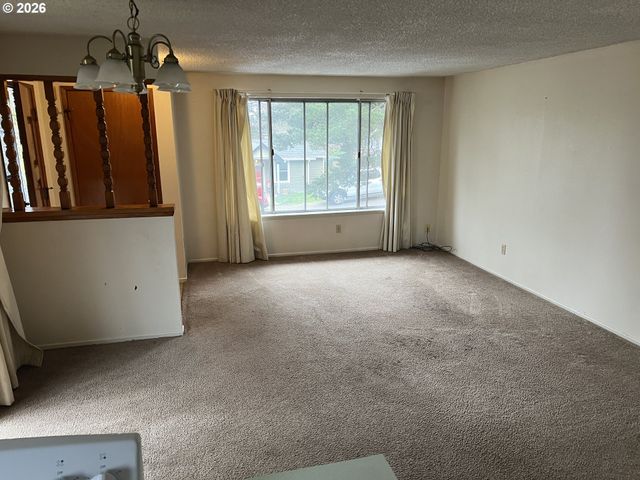 3506 M St, Vancouver, WA 98663