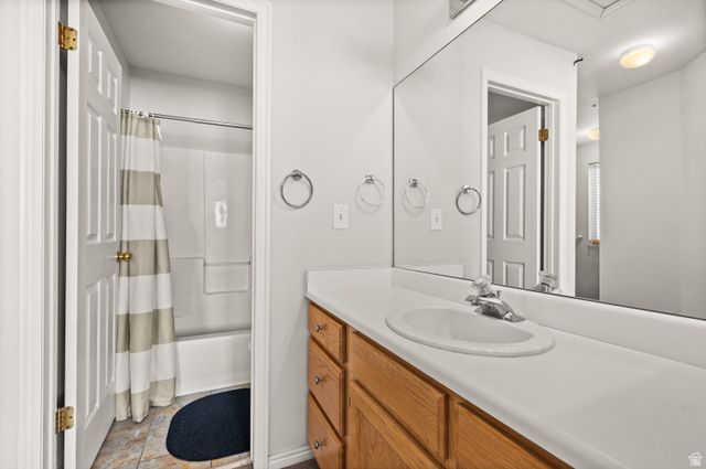 4793 W BARLETTA CT, West Jordan, UT 84084