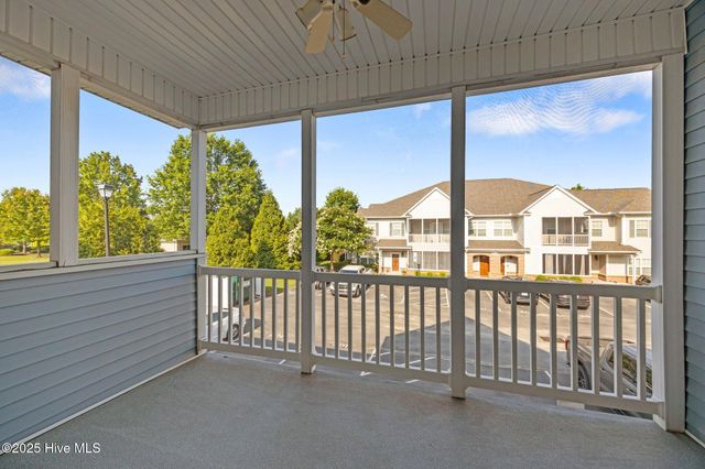 1944 Tara Court 202, Greenville, NC 27858