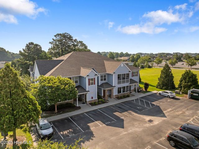1944 Tara Court 202, Greenville, NC 27858