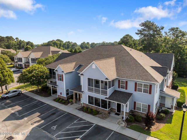 1944 Tara Court 202, Greenville, NC 27858
