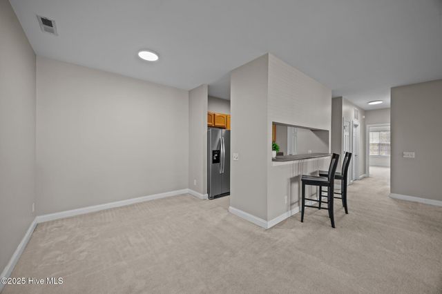 1944 Tara Court 202, Greenville, NC 27858