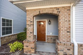 1944 Tara Court 202, Greenville, NC 27858