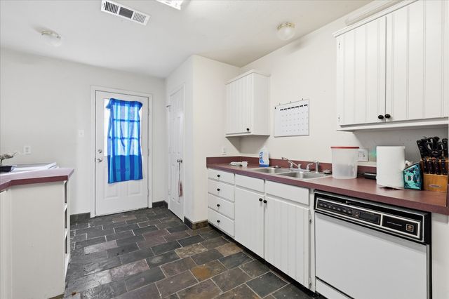 730 Summers Lane, Lake Dallas, TX 75065