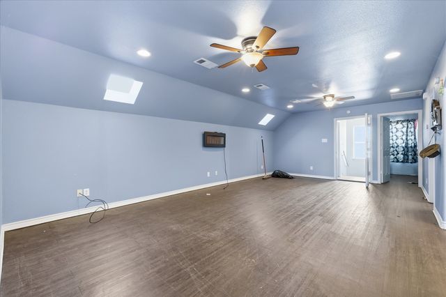 730 Summers Lane, Lake Dallas, TX 75065