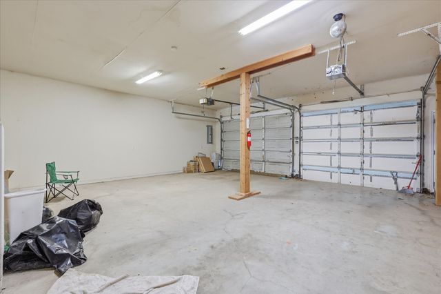 730 Summers Lane, Lake Dallas, TX 75065