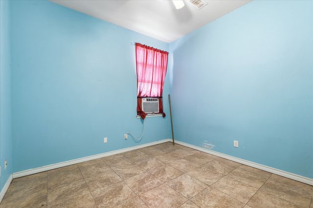 730 Summers Lane, Lake Dallas, TX 75065