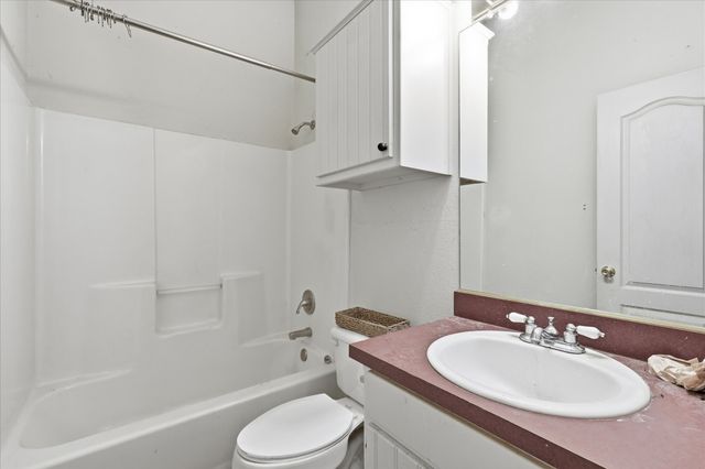 730 Summers Lane, Lake Dallas, TX 75065