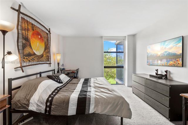 20335 W Country Club Dr 404, Aventura, FL 33180