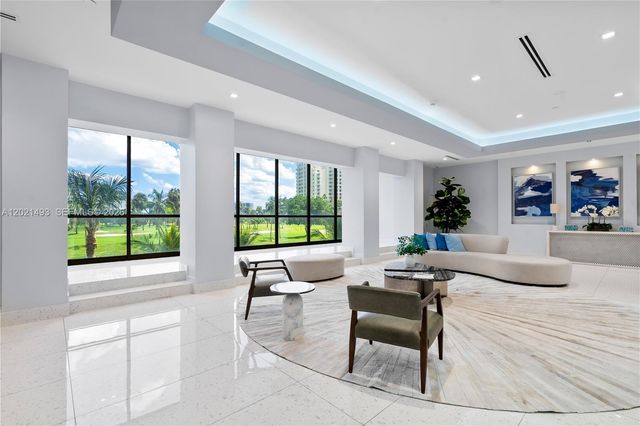 20335 W Country Club Dr 404, Aventura, FL 33180