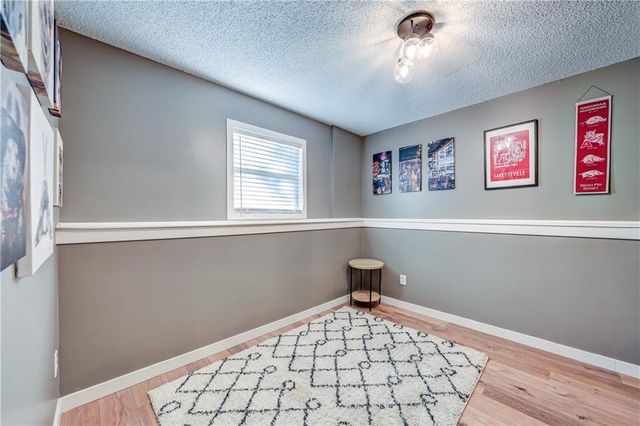 1305 NE Quail Walk Drive, Blue Springs, MO 64014