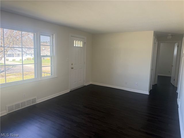 2471 Chaney Circle, Youngstown, OH 44509