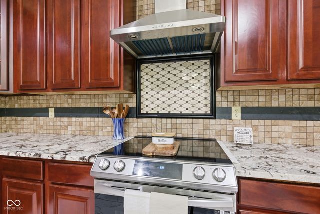 12470 Calluna Court, Fishers, IN 46037