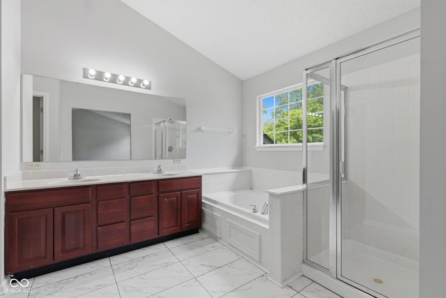 12470 Calluna Court, Fishers, IN 46037
