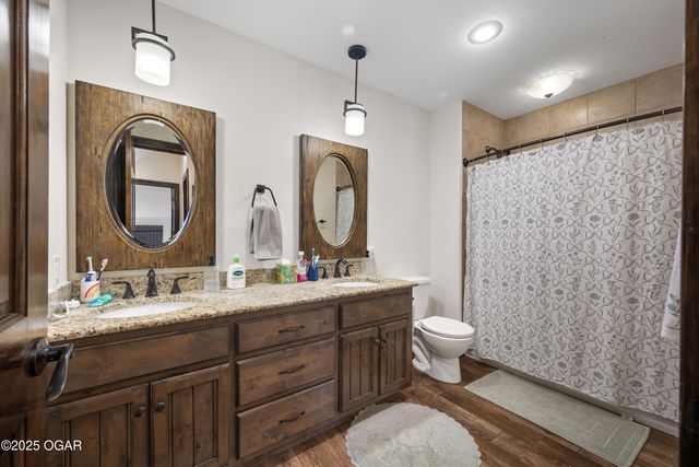 10368 South Ridge Drive, Joplin, MO 64804