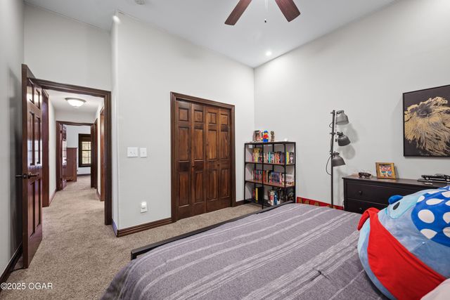 10368 South Ridge Drive, Joplin, MO 64804