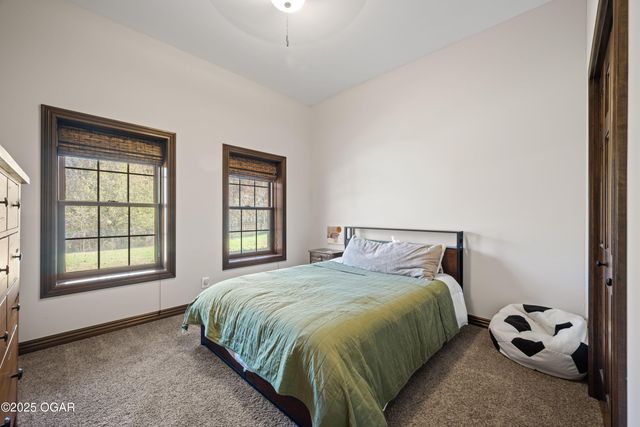 10368 South Ridge Drive, Joplin, MO 64804