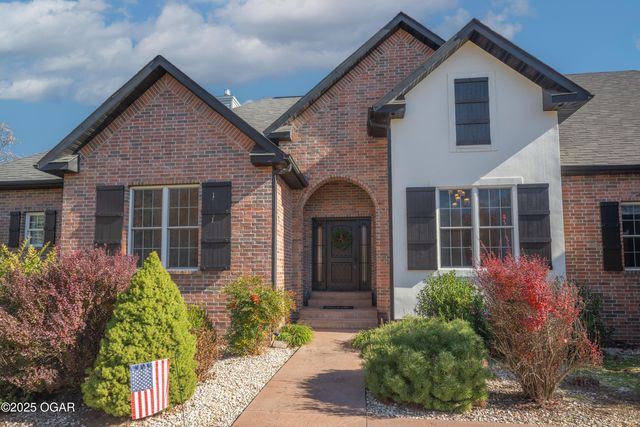 10368 South Ridge Drive, Joplin, MO 64804