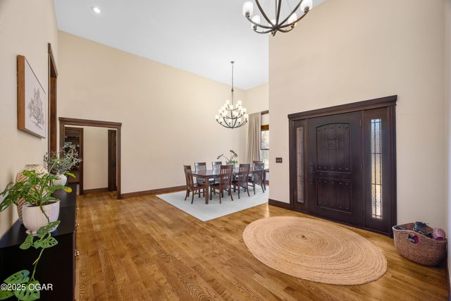 10368 South Ridge Drive, Joplin, MO 64804