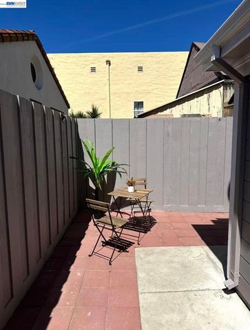 308 W Joaquin Ave, San Leandro, CA 94577