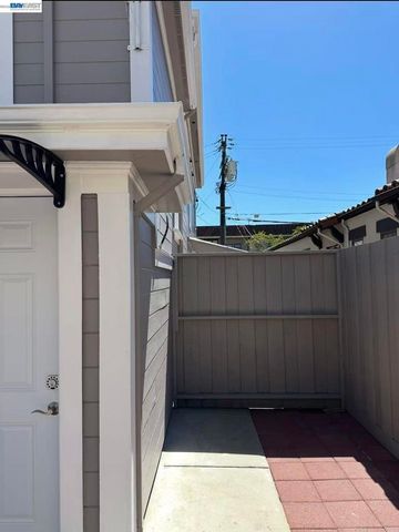 308 W Joaquin Ave, San Leandro, CA 94577