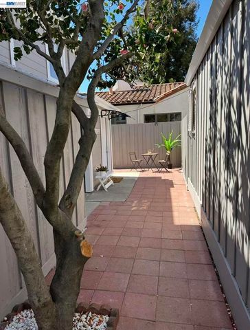 308 W Joaquin Ave, San Leandro, CA 94577