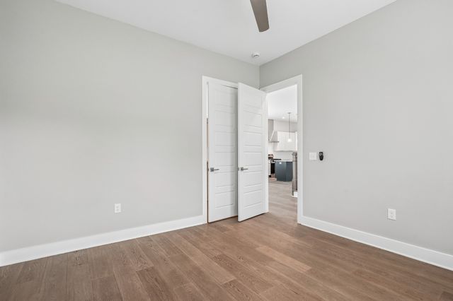 922 Crescent Hill Rd B, Nashville, TN 37206