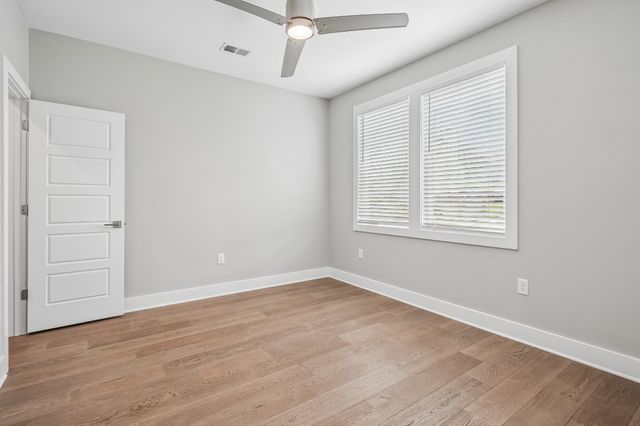 922 Crescent Hill Rd B, Nashville, TN 37206
