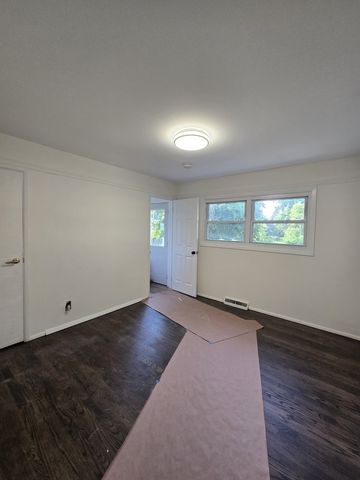 58 E 55th Street, Westmont, IL 60559