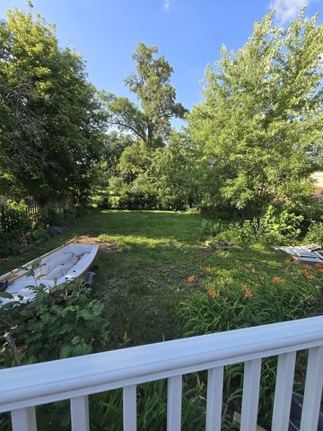 58 E 55th Street, Westmont, IL 60559