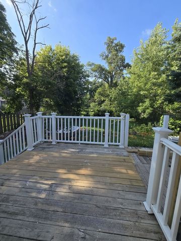 58 E 55th Street, Westmont, IL 60559