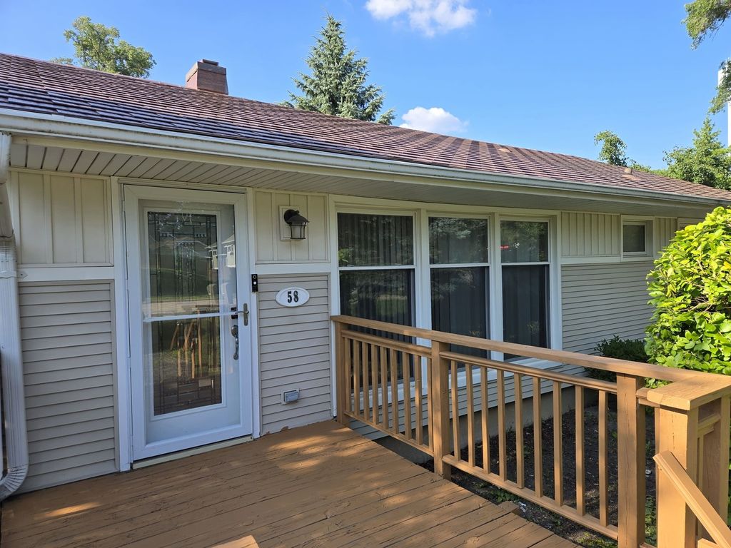 58 E 55th Street, Westmont, IL 60559