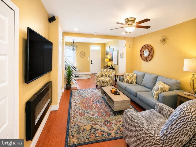 4323 DEXTER ST, Philadelphia, PA 19128